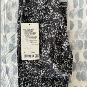 Lululemon Align HR Crop 21" Leggings - size 4 NWT